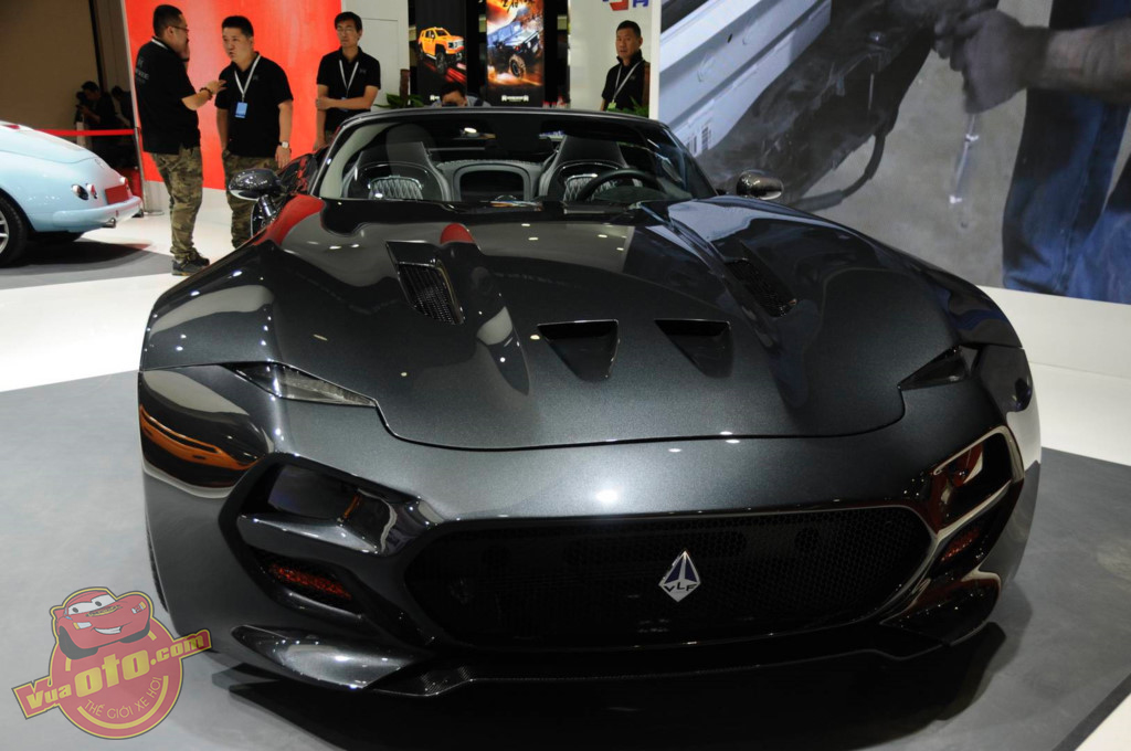 Thị trường Trung Quốc ra mắt Siêu xe VLF F1 V10 Roadster